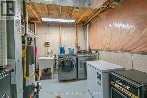 4342 Henry Ave, Lincoln, ON - Indoor Photo Showing Laundry Room