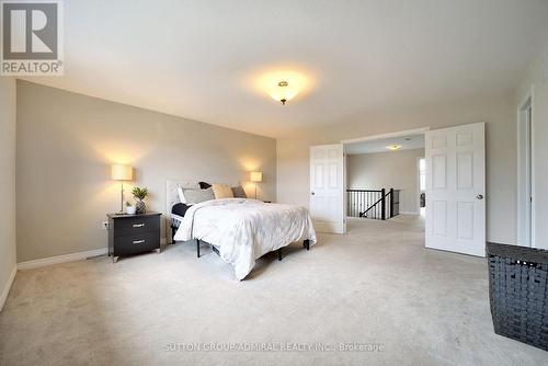 294 Pinehill Drive, Hamilton, ON - Indoor Photo Showing Bedroom