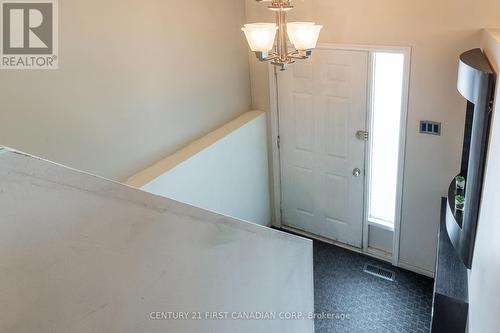 174 Portsmouth Crescent E, London, ON - Indoor Photo Showing Other Room