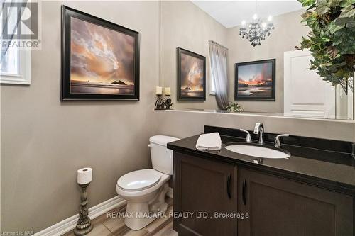 9105 White Oak Ave, Niagara-On-The-Lake, ON - Indoor Photo Showing Bathroom