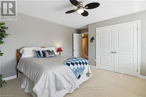 9105 White Oak Avenue, Niagara-On-The-Lake, ON - Indoor Photo Showing Bedroom