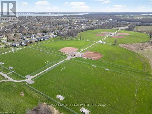 9105 White Oak Ave, Niagara-On-The-Lake, ON - Outdoor With View