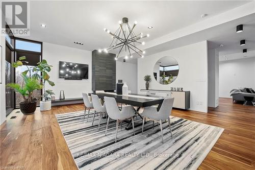 25 Kenmir Avenue, Niagara-On-The-Lake, ON - Indoor Photo Showing Dining Room