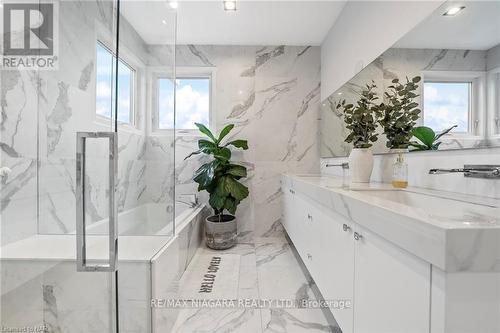 25 Kenmir Ave, Niagara-On-The-Lake, ON - Indoor Photo Showing Bathroom