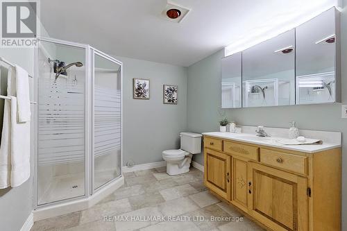 54 Eakins Crt, Kawartha Lakes, ON - Indoor Photo Showing Bathroom