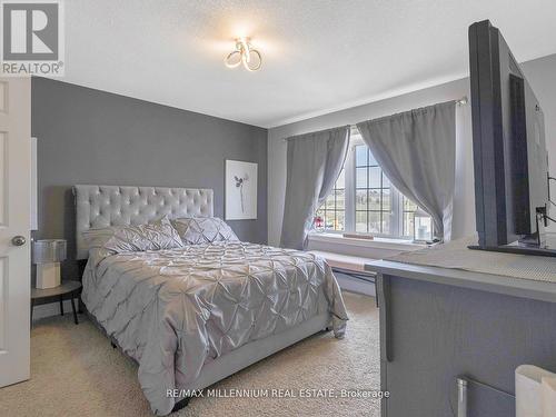 #23 -275 Old Huron Rd, Kitchener, ON - Indoor Photo Showing Bedroom