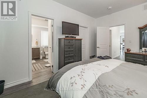 680 Wagner Street, Gravenhurst, ON - Indoor Photo Showing Bedroom