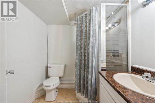 24 Watson Ave, Moncton, NB - Indoor Photo Showing Bathroom