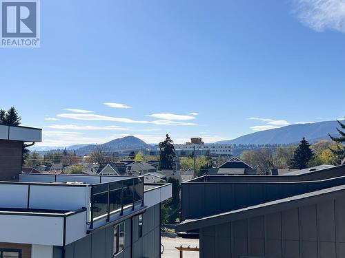 2165 Aberdeen Street, Kelowna, BC - Outdoor With View