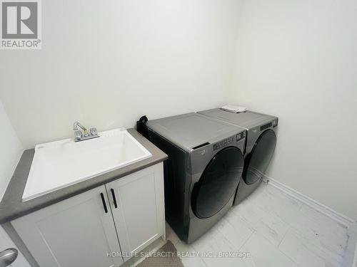 12324 Mclaughlin Rd, Caledon, ON - Indoor Photo Showing Laundry Room
