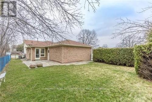 2183 Council Ring Rd, Mississauga, ON - Outdoor