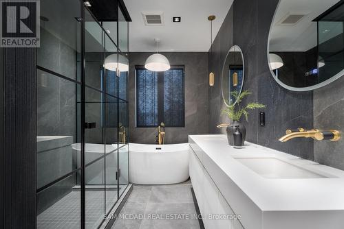 41A Broadview Avenue, Mississauga, ON - Indoor Photo Showing Bathroom