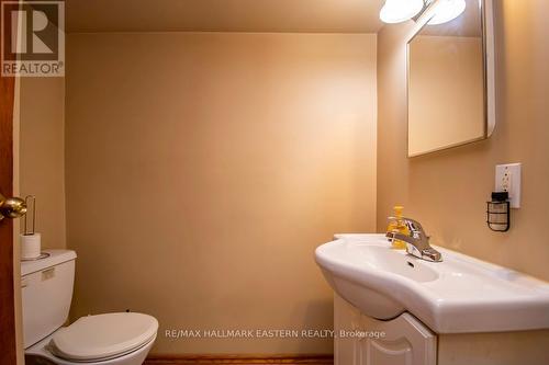306 Gifford Drive, Peterborough, ON - Indoor Photo Showing Bathroom