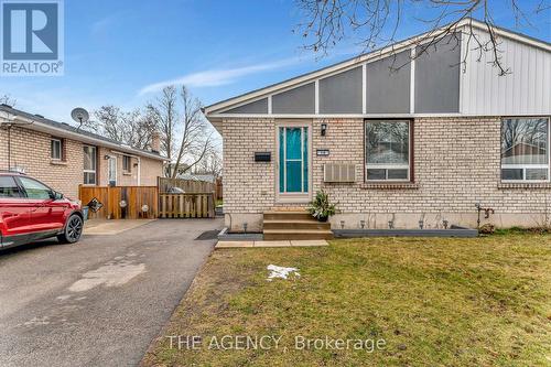 19 Debby Cres, Brantford, ON - Outdoor