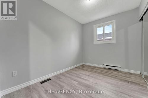19 Debby Cres, Brantford, ON - Indoor Photo Showing Other Room