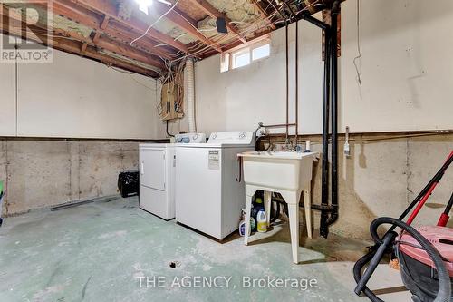 19 Debby Cres, Brantford, ON - Indoor Photo Showing Laundry Room
