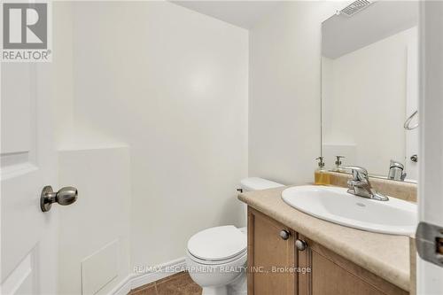 #13 -437 Highway 8, Hamilton, ON - Indoor Photo Showing Bathroom