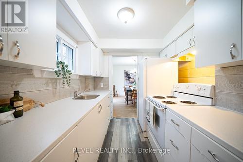 55 Elgin Avenue, Norfolk, ON - Indoor Photo Showing Kitchen