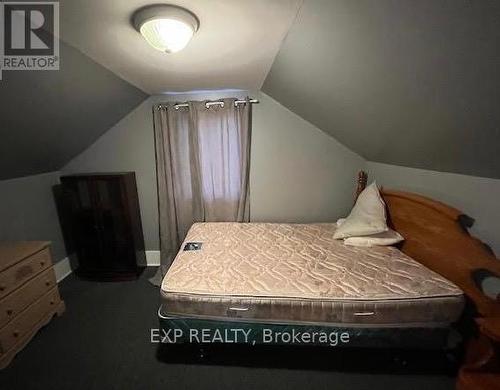 210 Laidlaw St, Timmins, ON - Indoor Photo Showing Bedroom