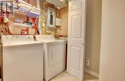 2470 Bankside Dr, Mississauga, ON - Indoor Photo Showing Laundry Room