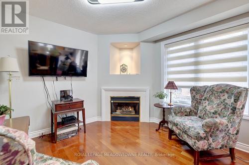 2470 Bankside Dr, Mississauga, ON - Indoor Photo Showing Living Room With Fireplace