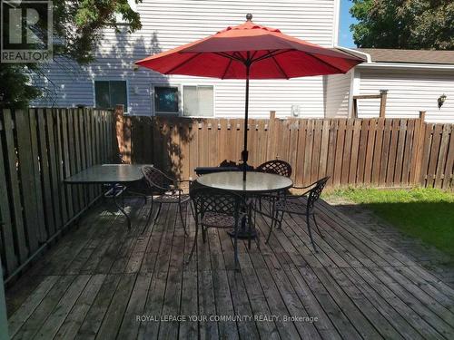 28 Lillooet Cres, Richmond Hill, ON - Outdoor With Deck Patio Veranda With Exterior