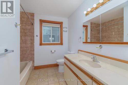 338 Walnut St, Collingwood, ON - Indoor Photo Showing Bathroom