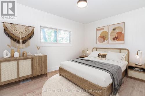 444 Park Street, Tay, ON - Indoor Photo Showing Bedroom