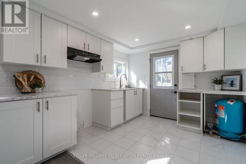 40 Duffy Drive, Tay, ON - Indoor Photo Showing Kitchen