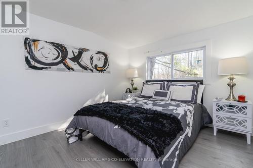 40 Duffy Drive, Tay, ON - Indoor Photo Showing Bedroom
