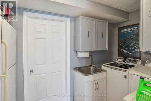 16 Old Indian Trail W, Ramara, ON - Indoor Photo Showing Laundry Room
