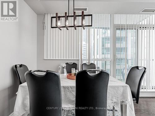 #1606 -339 Rathburn Road West Rd W, Mississauga, ON - Indoor Photo Showing Dining Room