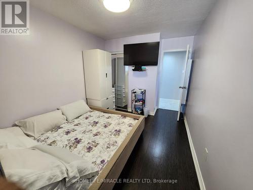 #1605 -40 Panorama Crt, Toronto, ON - Indoor Photo Showing Bedroom