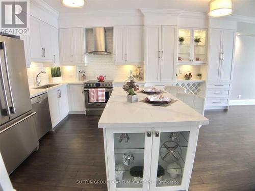 #1207 -5280 Lakeshore Rd, Burlington, ON - Indoor Photo Showing Kitchen With Stainless Steel Kitchen With Upgraded Kitchen