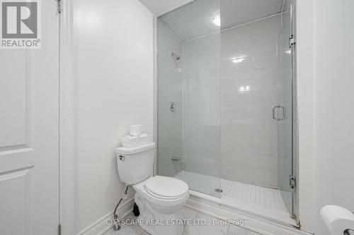 12 Gruenwald Gate E, Brampton, ON - Indoor Photo Showing Bathroom