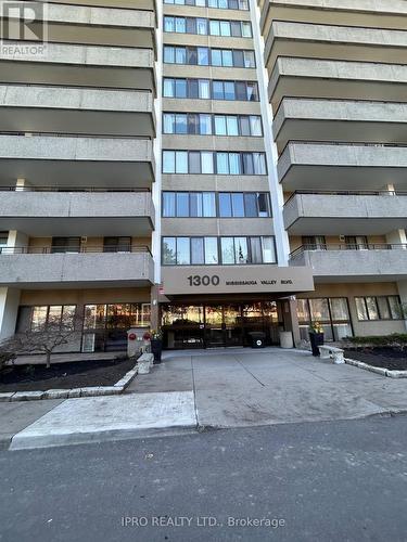 1405 - 1300 Mississauga Valley Boulevard, Mississauga, ON - Outdoor With Facade