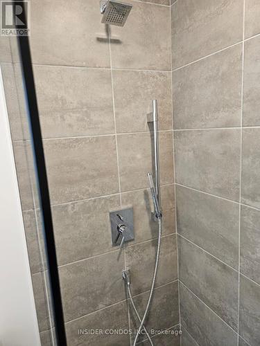 #2109 -12 York St, Toronto, ON - Indoor Photo Showing Bathroom