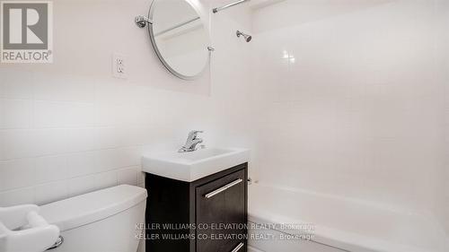 #102 -250 St Clair Ave W, Toronto, ON - Indoor Photo Showing Bathroom