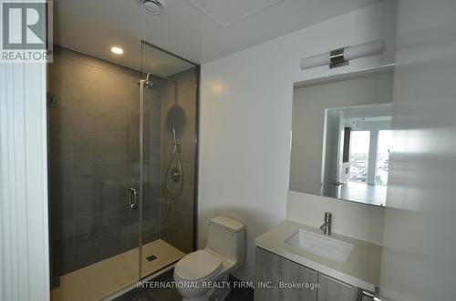 #1705 -2020 Bathurst St, Toronto, ON - Indoor Photo Showing Bathroom