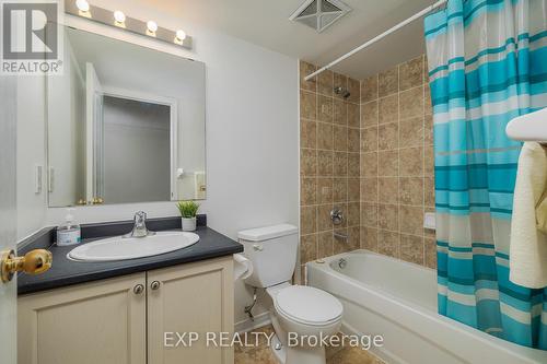 #105 -35 Strangford Lane, Toronto, ON - Indoor Photo Showing Bathroom