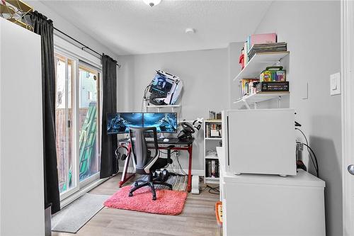 43 Viking Drive, Binbrook, ON - Indoor Photo Showing Laundry Room
