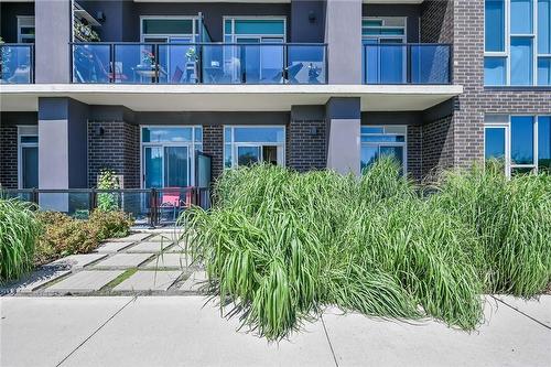 16 Concord Place|Unit #124, Grimsby, ON - Outdoor