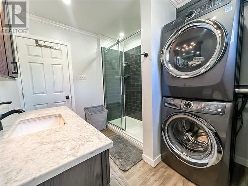 9 Juby Lane, Horton, ON - Indoor Photo Showing Laundry Room