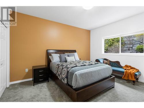 514 8 Street Se, Salmon Arm, BC - Indoor Photo Showing Bedroom