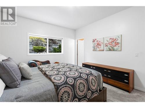 514 8 Street Se, Salmon Arm, BC - Indoor Photo Showing Bedroom