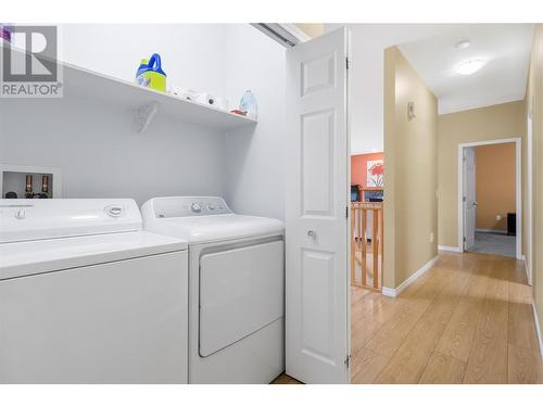 514 8 Street Se, Salmon Arm, BC - Indoor Photo Showing Laundry Room