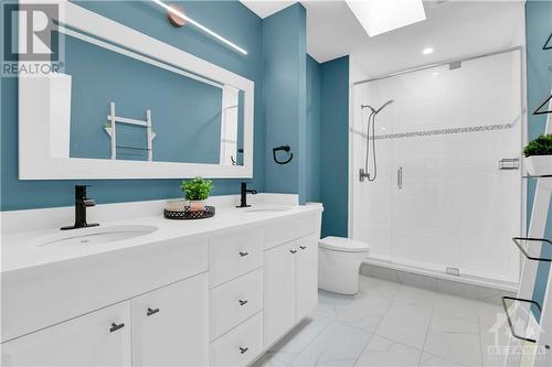 11 Merriman Avenue, Ottawa, ON - Indoor Photo Showing Bathroom