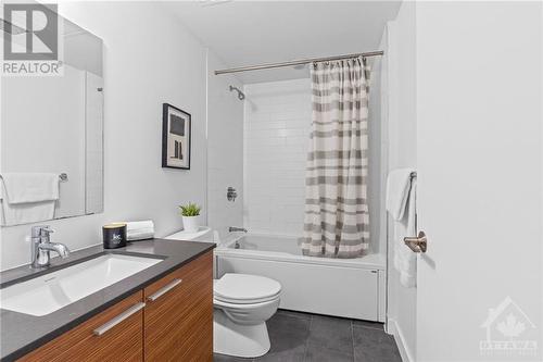 354 Gladstone Avenue Unit#604, Ottawa, ON - Indoor Photo Showing Bathroom