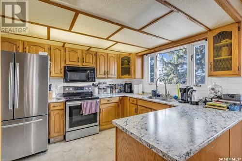 592 24Th Street E, Prince Albert, SK - Indoor Photo Showing Kitchen With Double Sink