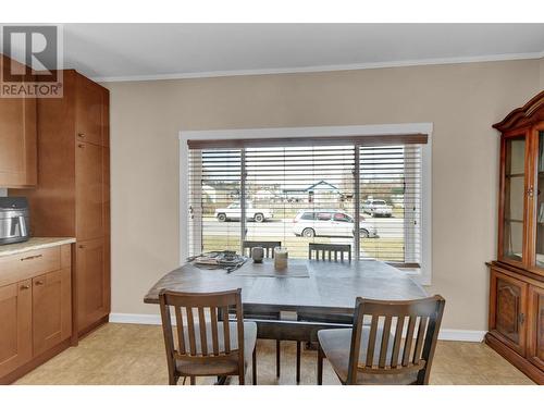 1725 9Th Avenue, Prince George, BC - Indoor Photo Showing Dining Room